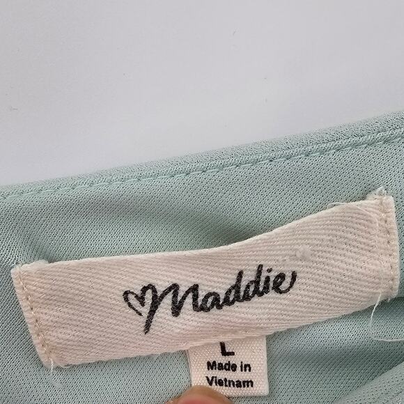 Maddie Juniors V Neck Flutter Sleeve‎ Shorts Romper Light Blue Size Large - Picture 5 of 9